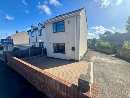 2 bedroom Detached house for sale in Parkwall Road, Cadbury Heath