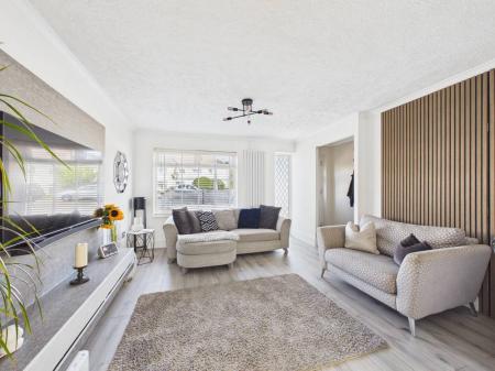 3 bedroom Semi-detached house for sale in California Road, Longwell Green