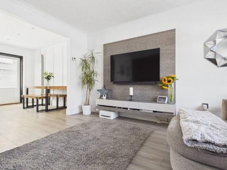 3 bedroom Semi-detached house for sale in California Road, Longwell Green