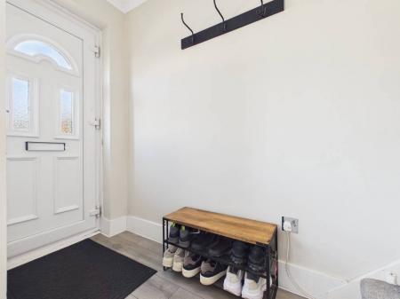 3 bedroom Semi-detached house for sale in California Road, Longwell Green