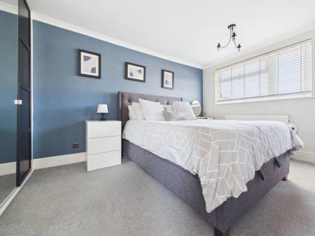 3 bedroom Semi-detached house for sale in California Road, Longwell Green