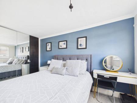 3 bedroom Semi-detached house for sale in California Road, Longwell Green