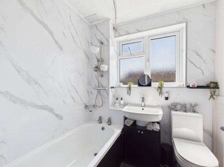 3 bedroom Semi-detached house for sale in California Road, Longwell Green