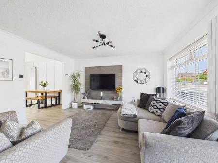 3 bedroom Semi-detached house for sale in California Road, Longwell Green