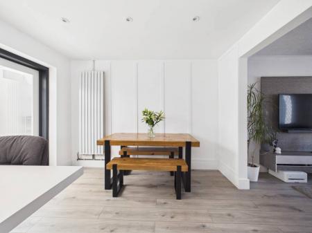 3 bedroom Semi-detached house for sale in California Road, Longwell Green