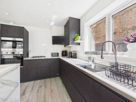 3 bedroom Semi-detached house for sale in California Road, Longwell Green