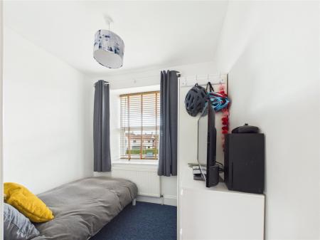 3 bedroom End of terrace house for sale in High Street, Oldland Common