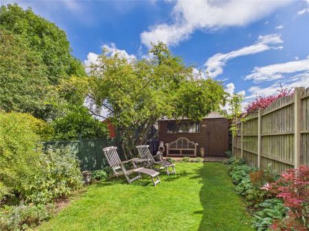 3 bedroom End of terrace house for sale in High Street, Oldland Common