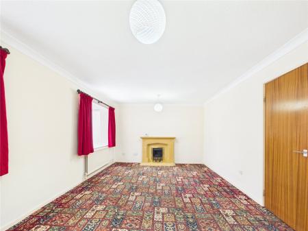 4 bedroom Detached house for sale in Hopland Close, Longwell Green