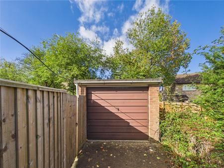 2 bedroom Semi-detached bungalow for sale in Fairoaks, Longwell Green