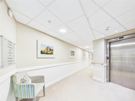 1 bedroom Flat for sale in Magpie Court, High Street