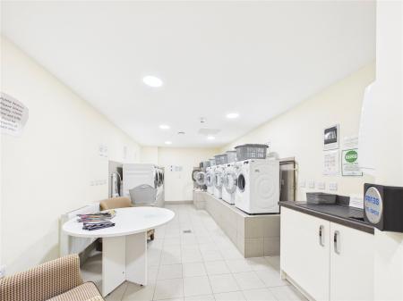 1 bedroom Flat for sale in Magpie Court, High Street