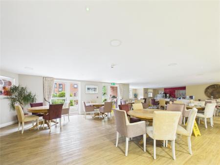 1 bedroom Flat for sale in Magpie Court, High Street