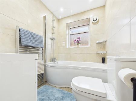 4 bedroom Detached house for sale in Francis Place, Longwell Green
