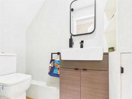 4 bedroom Detached house for sale in Francis Place, Longwell Green