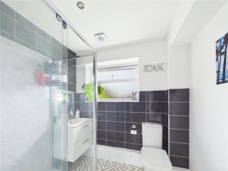 4 bedroom Semi-detached house for sale in Palmdale Close, Longwell Green