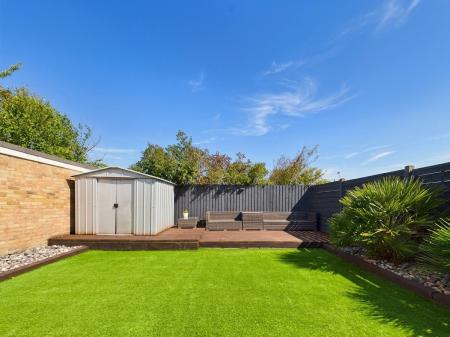 4 bedroom Semi-detached house for sale in Palmdale Close, Longwell Green