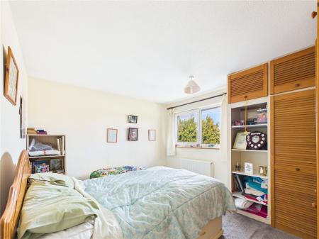 2 bedroom Semi-detached house for sale in Ravenswood, Longwell Green