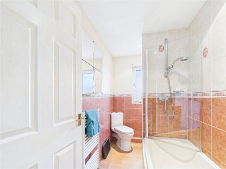 2 bedroom Semi-detached house for sale in Ravenswood, Longwell Green