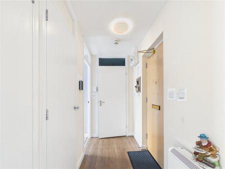 1 bedroom Flat for sale in Cloverdale Drive, Longwell Green