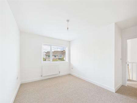 3 bedroom Detached house for sale in Glenwood Drive, Oldland Common