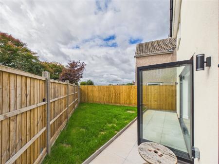 3 bedroom Detached house for sale in Glenwood Drive, Oldland Common