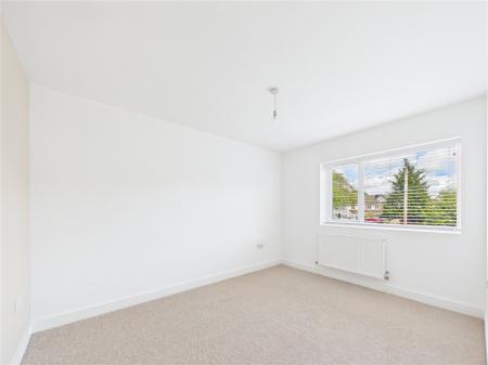 3 bedroom Detached house for sale in Glenwood Drive, Oldland Common