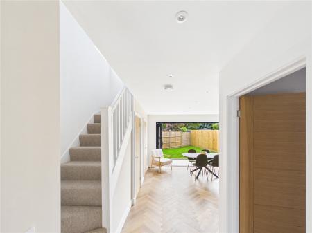 3 bedroom Detached house for sale in Glenwood Drive, Oldland Common