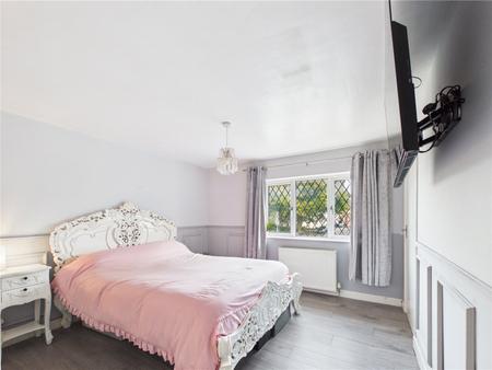 5 bedroom Detached house for sale in Earlstone Crescent, Barrs Court