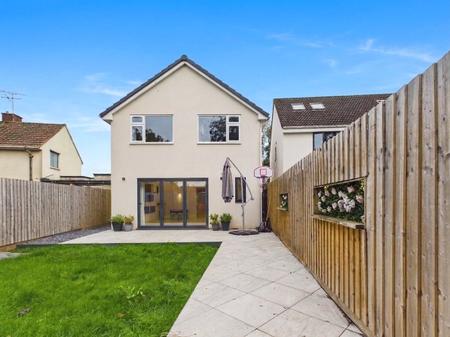 5 bedroom Detached house for sale in Earlstone Crescent, Barrs Court