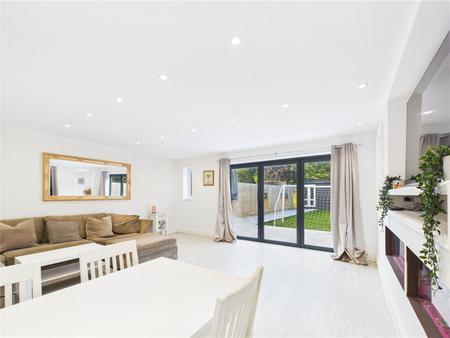 5 bedroom Detached house for sale in Earlstone Crescent, Barrs Court