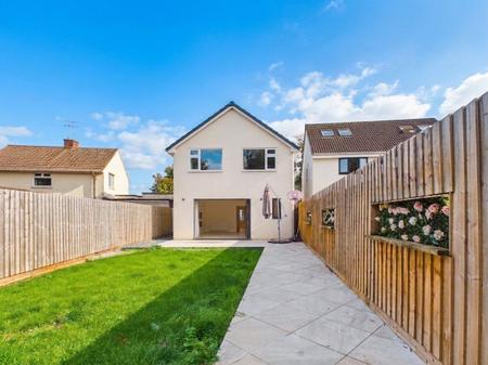 5 bedroom Detached house for sale in Earlstone Crescent, Barrs Court