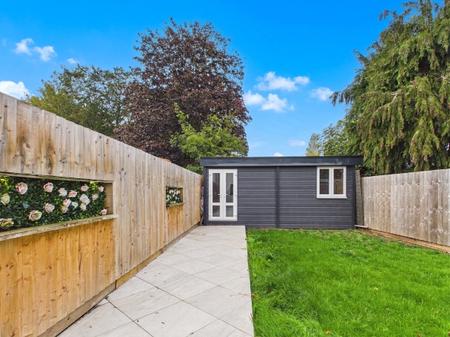 5 bedroom Detached house for sale in Earlstone Crescent, Barrs Court
