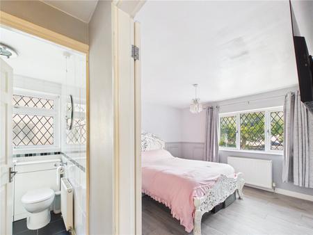 5 bedroom Detached house for sale in Earlstone Crescent, Barrs Court