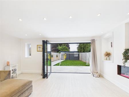 5 bedroom Detached house for sale in Earlstone Crescent, Barrs Court