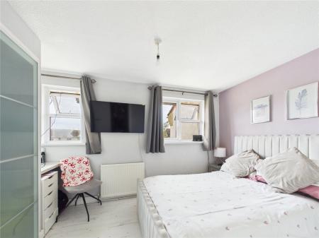 2 bedroom Terraced House for sale in Bickford Close, Barrs Court