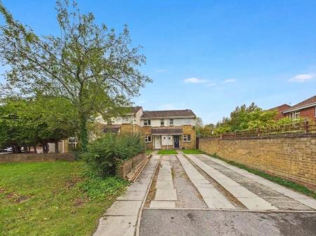 2 bedroom Terraced House for sale in Bickford Close, Barrs Court