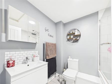 2 bedroom Terraced House for sale in Bickford Close, Barrs Court