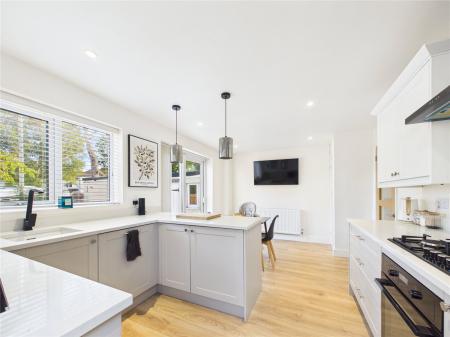 2 bedroom Semi-detached house for sale in Woodward Drive, Longwell Green