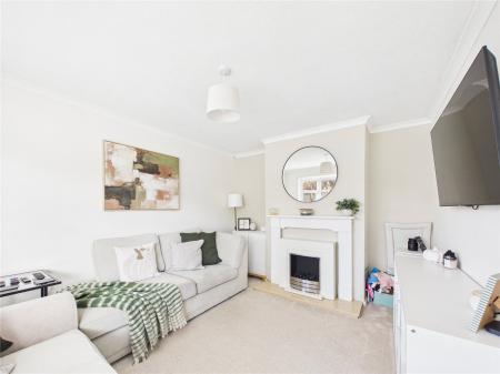 2 bedroom Semi-detached house for sale in Woodward Drive, Longwell Green