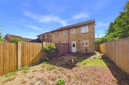 2 bedroom End of terrace house for sale in Calleva Close, Basingstoke
