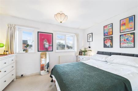 2 bedroom Semi-detached house for sale in Galloway Close, Basingstoke