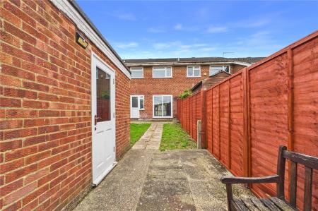 3 bedroom Terraced House for sale in Elgar Close, Basingstoke