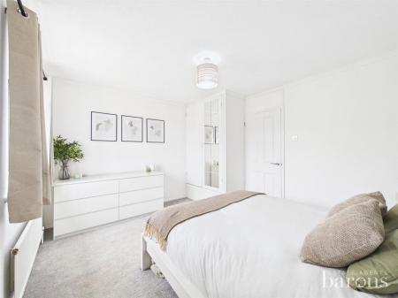 2 bedroom Terraced House for sale in Paterson Close, Basingstoke
