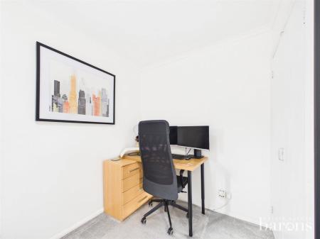 2 bedroom Terraced House for sale in Paterson Close, Basingstoke