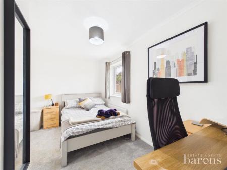 2 bedroom Terraced House for sale in Paterson Close, Basingstoke