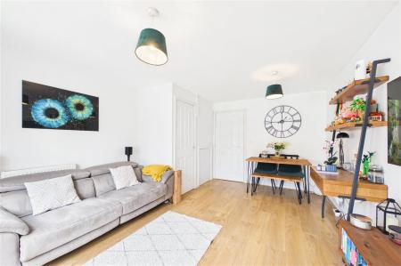 2 bedroom Terraced House for sale in Englefield Way, Basingstoke
