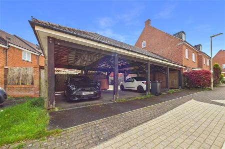 2 bedroom Terraced House for sale in Englefield Way, Basingstoke