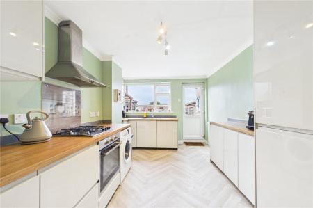 3 bedroom Terraced House for sale in Dartmouth Walk, Basingstoke