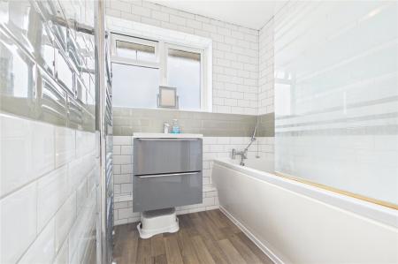 3 bedroom Terraced House for sale in Dartmouth Walk, Basingstoke